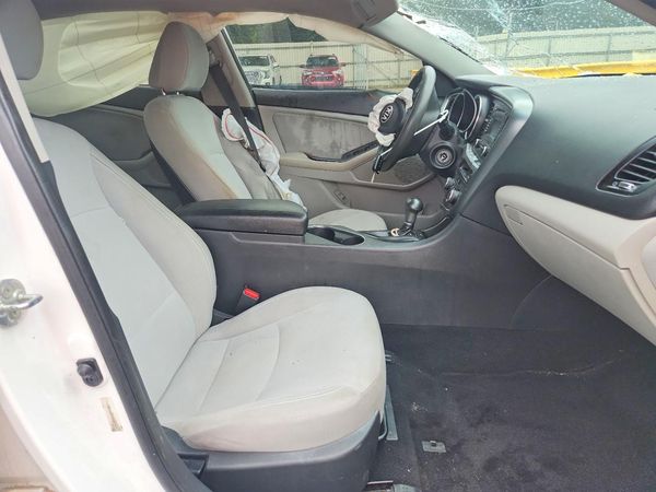 2014 KIA OPTIMA 2.4 LX STD/Conv