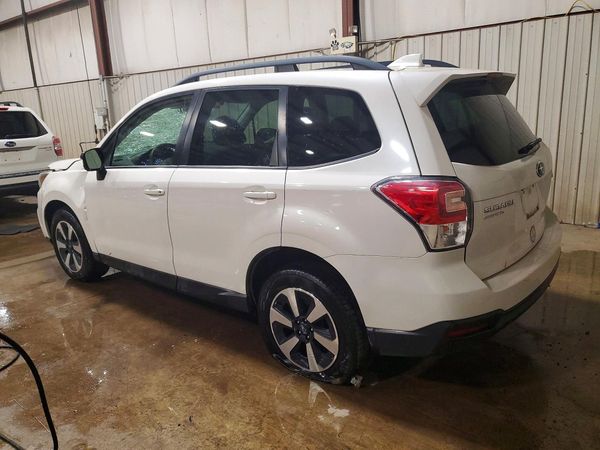 2018 SUBARU FORESTER Premium+ES