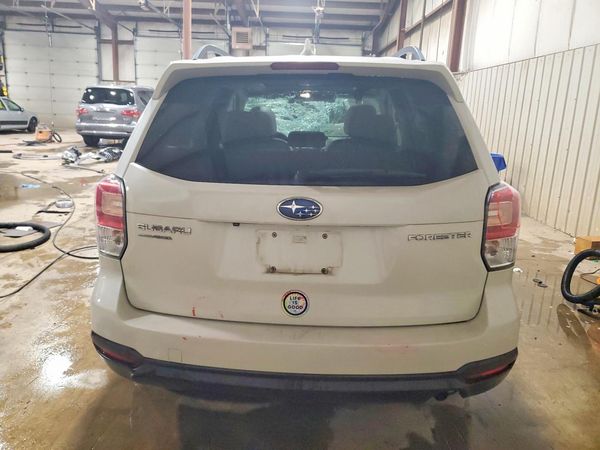 2018 SUBARU FORESTER Premium+ES
