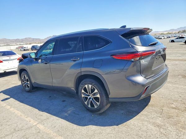 2021 TOYOTA HIGHLANDER