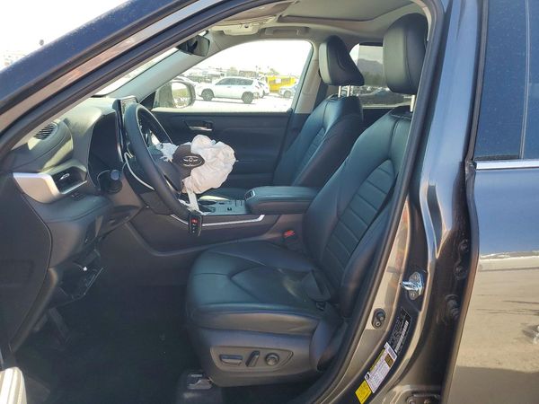 2021 TOYOTA HIGHLANDER