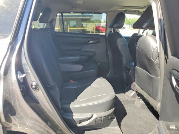 2021 TOYOTA HIGHLANDER