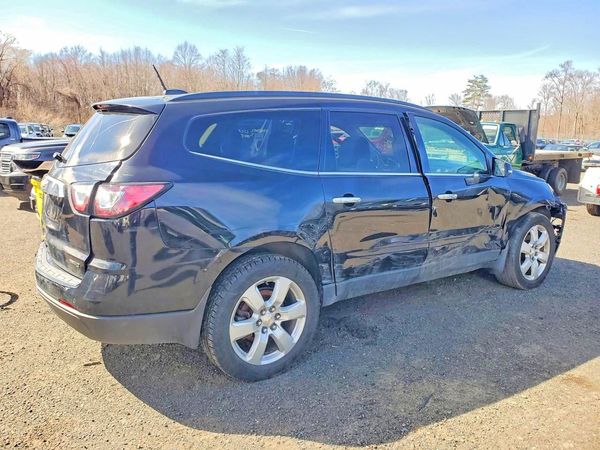 2017 CHEVROLET TRAVERSE 1LT