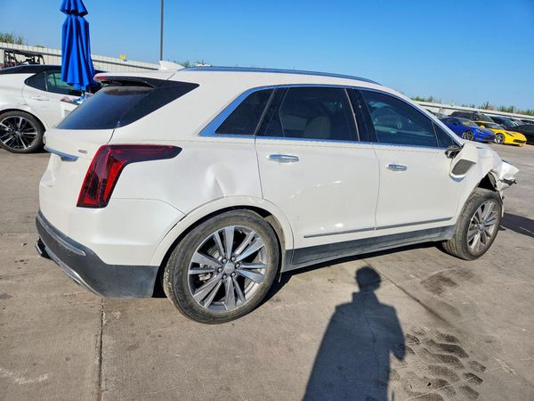 2020 CADILLAC XT5