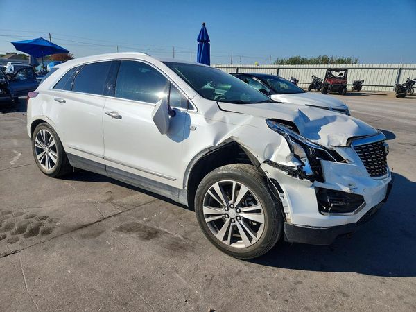 2020 CADILLAC XT5
