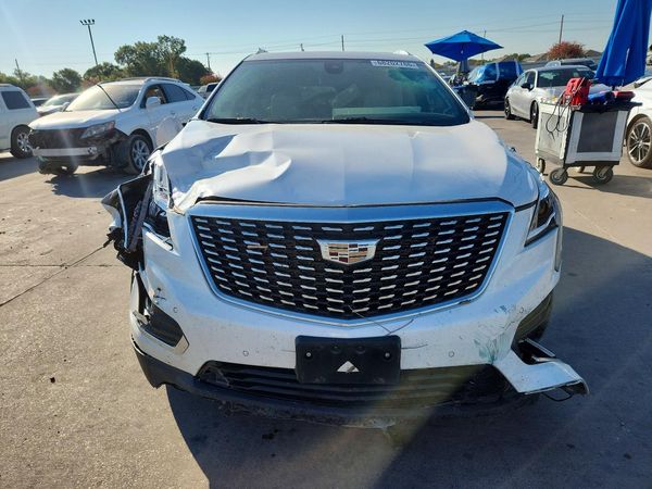 2020 CADILLAC XT5