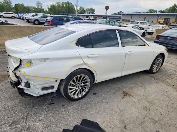 2023 LEXUS ES 300H