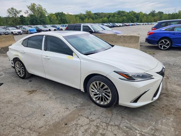 2023 LEXUS ES 300H
