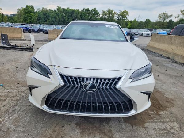 2023 LEXUS ES 300H