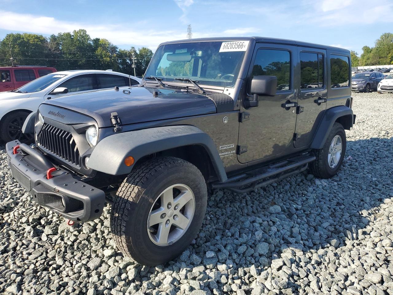 2016 JEEP WRANGLER UNLIMITED Sport — Front 3/4