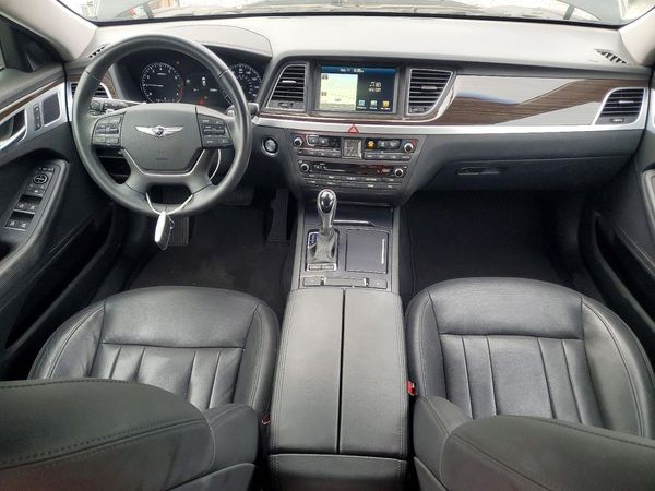 2017 GENESIS G80