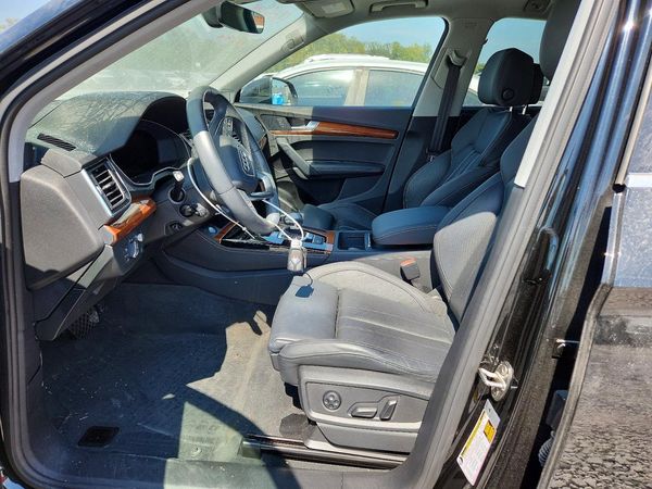 2022 AUDI Q5 S Line quattro Prestige — DENT