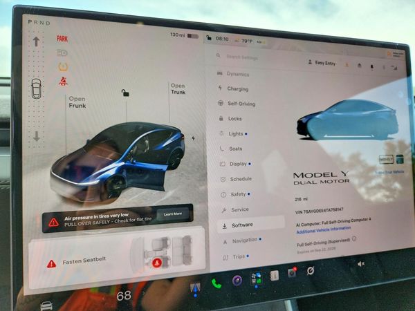 2026 TESLA MODEL Y