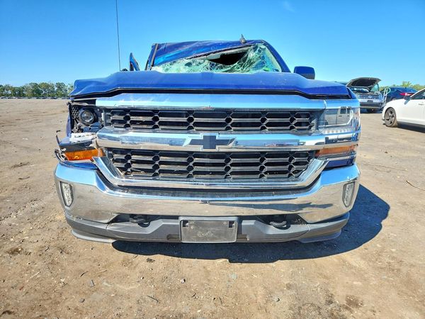 2017 CHEVROLET SILVERADO LT