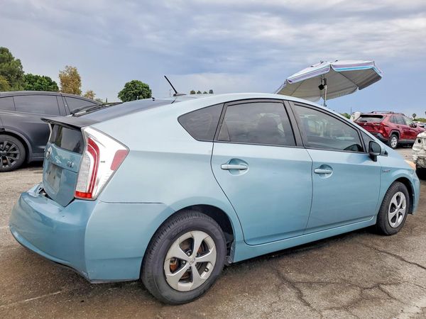 2012 TOYOTA PRIUS
