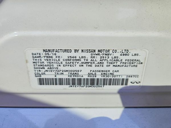 2016 INFINITI Q50 — VINS