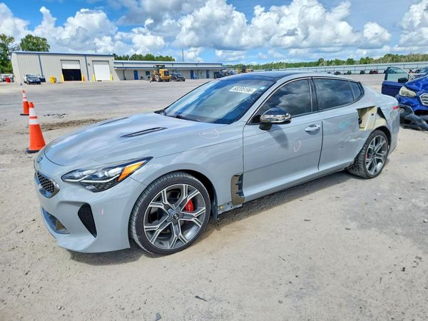 2021 KIA STINGER