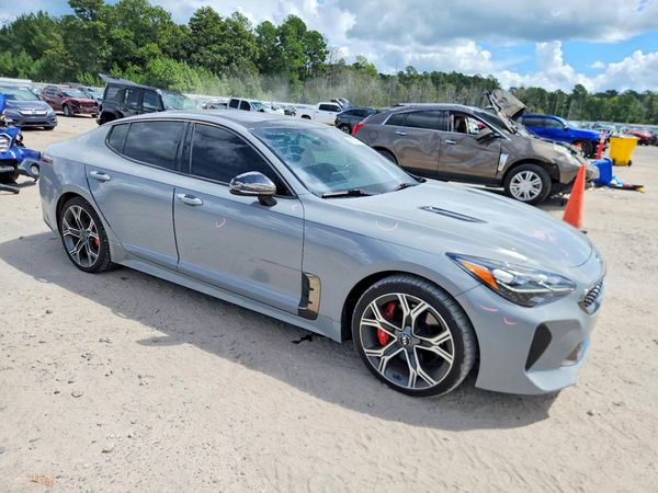 2021 KIA STINGER