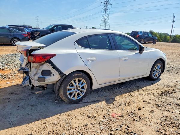 2015 MAZDA 3