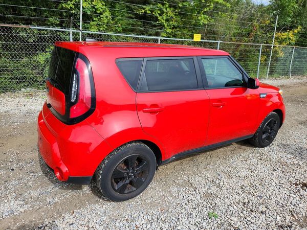 2019 KIA SOUL Base