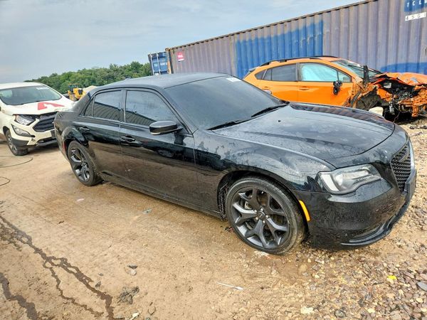2022 CHRYSLER 300