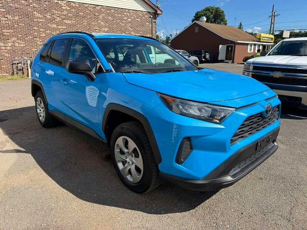 2019 TOYOTA RAV4 LE