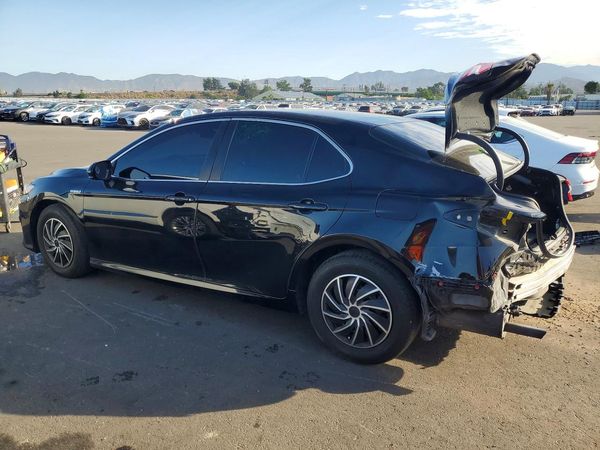 2018 TOYOTA CAMRY LE Hybrid