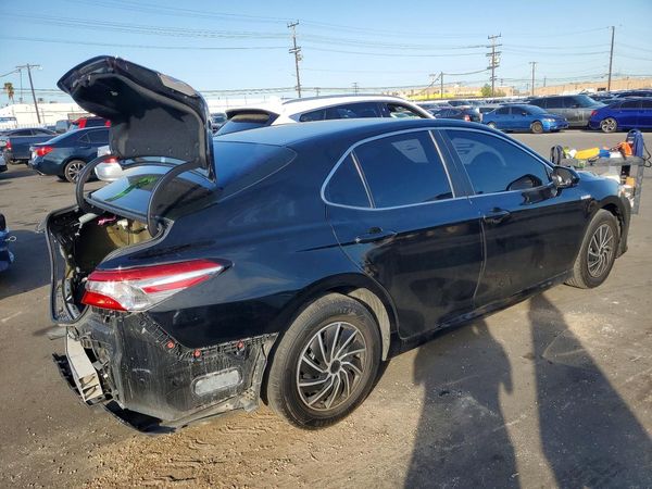 2018 TOYOTA CAMRY LE Hybrid