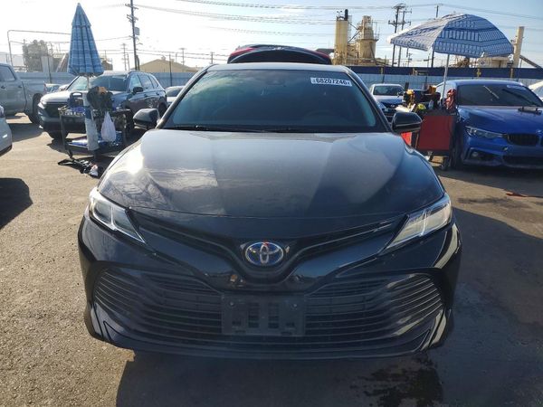 2018 TOYOTA CAMRY LE Hybrid