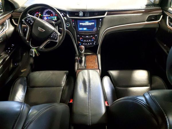 2017 CADILLAC XTS Luxury