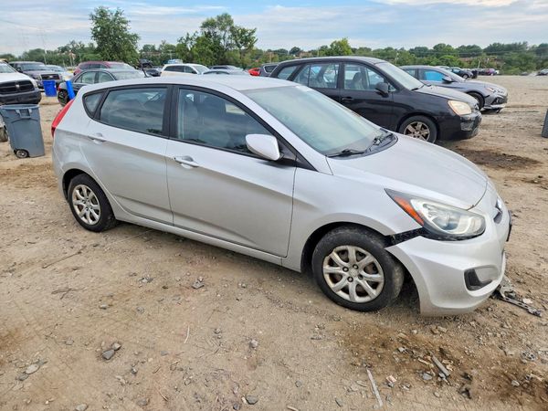 2012 HYUNDAI ACCENT GL (Middle-low grade)