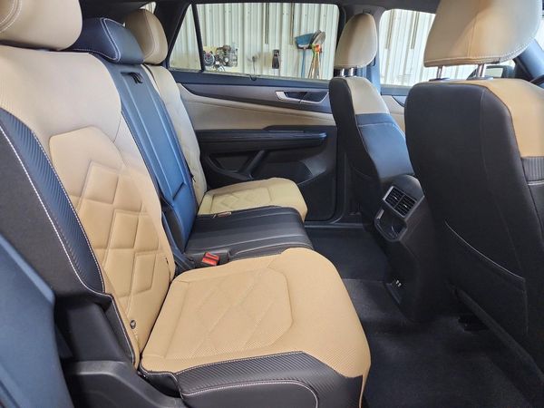 2024 VOLKSWAGEN ATLAS CROSS SPORT 4Motion SE w/Technology