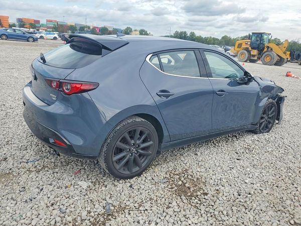 2022 MAZDA 3 Premium Plus Package
