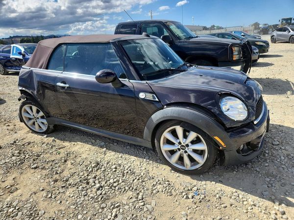 2013 MINI COOPER