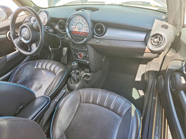 2013 MINI COOPER