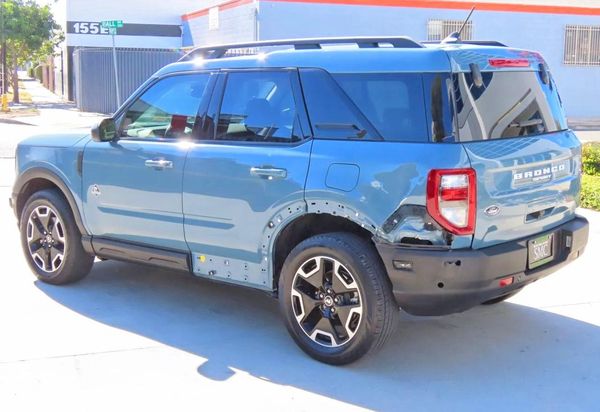 2023 FORD BRONCO Outer Banks