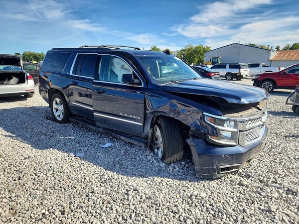2018 CHEVROLET SUBURBAN LT — Passenger 3/4