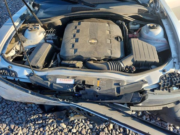 2014 CHEVROLET CAMARO 2LS — Engine bay