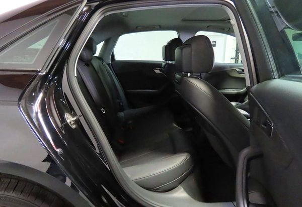 2019 AUDI A4 Premium, Titanium