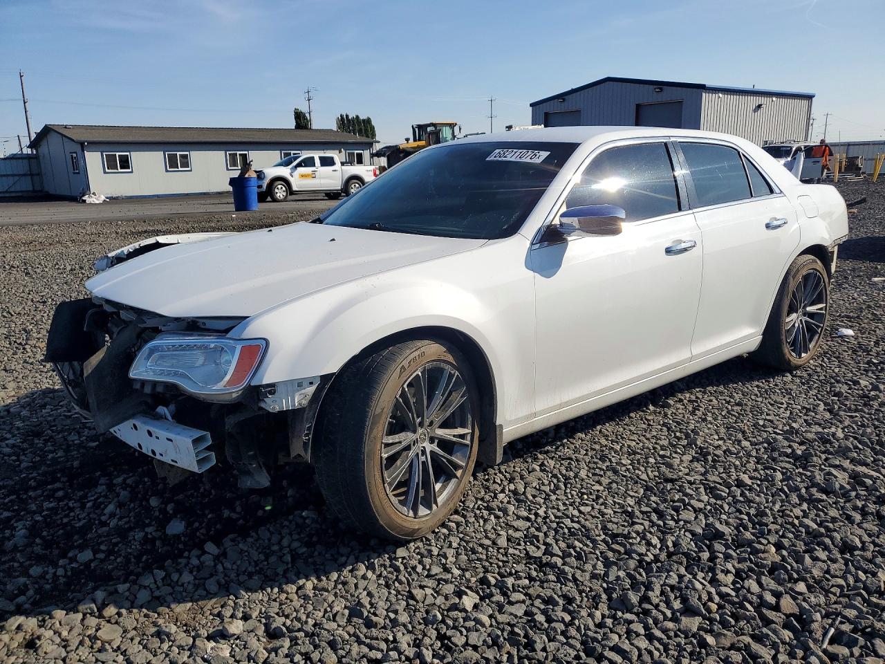 2014 CHRYSLER 300 300C — Front 3/4