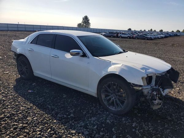2014 CHRYSLER 300 300C — Passenger 3/4