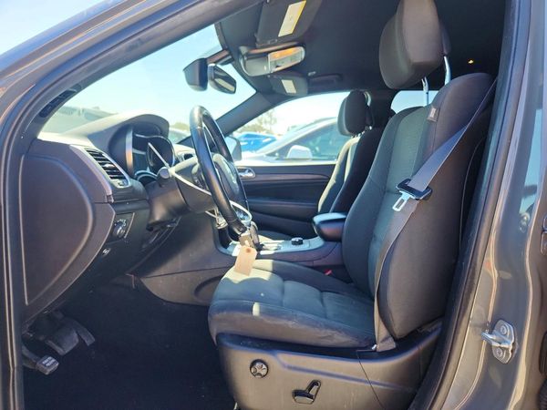 2019 JEEP GRAND CHEROKEE Laredo — DENT