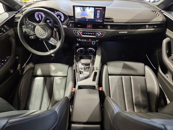 2020 AUDI A4 quattro Premium Plus