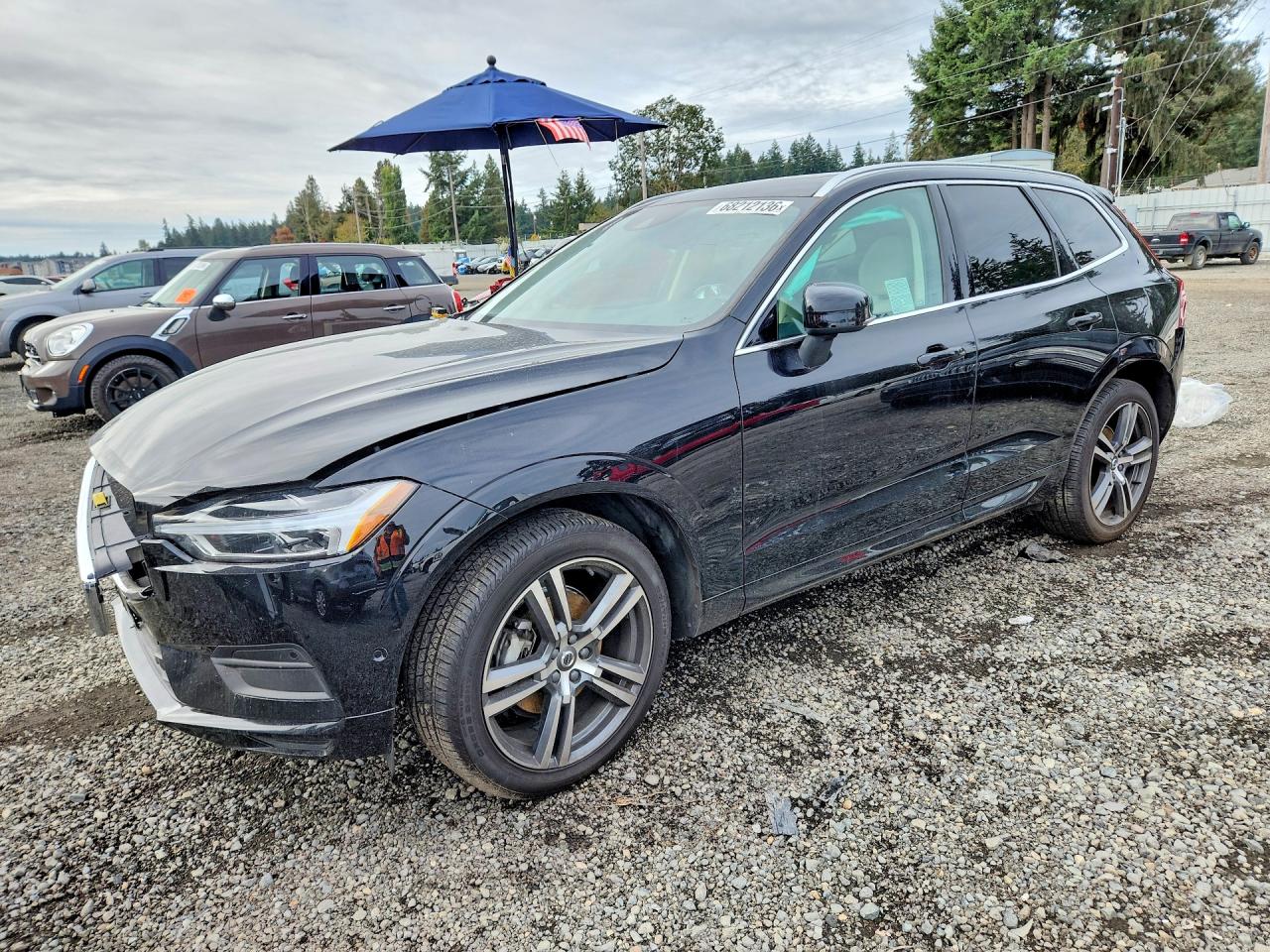 2018 VOLVO XC60 — Front 3/4