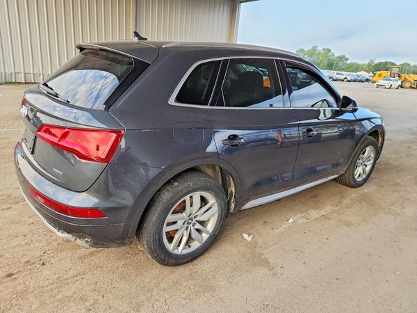 2020 AUDI Q5 quattro Premium
