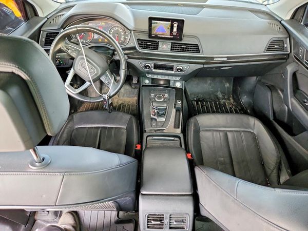 2020 AUDI Q5 quattro Premium