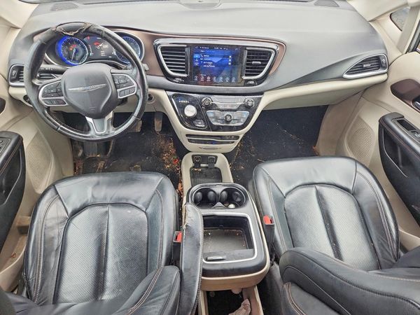 2017 CHRYSLER PACIFICA Touring L Plus