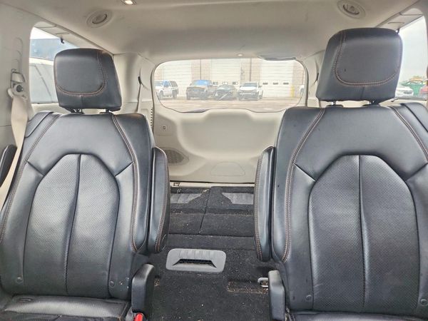 2017 CHRYSLER PACIFICA Touring L Plus