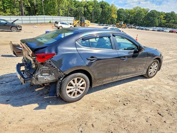 2016 MAZDA 3