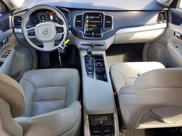 2016 VOLVO XC90